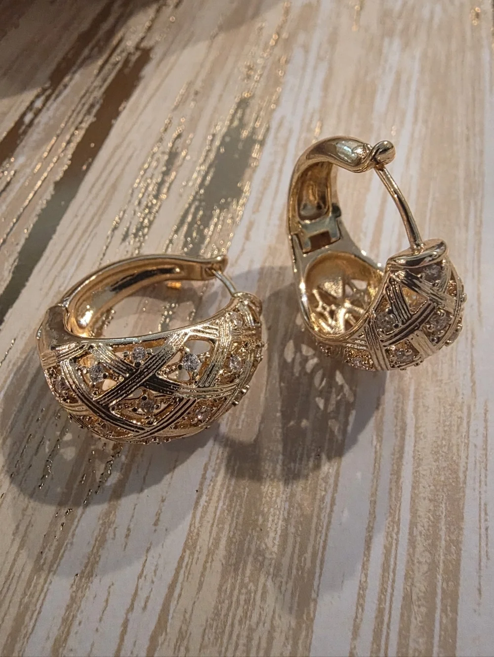 New! Pavé Lattice Dome Hoop Earrings • Vintage Cubic Zirconia (2005a) • NWOT
